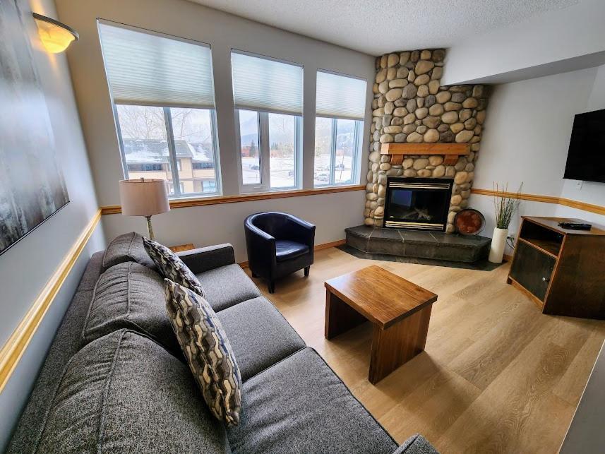 Sunset Resorts Canmore And Spa Extérieur photo