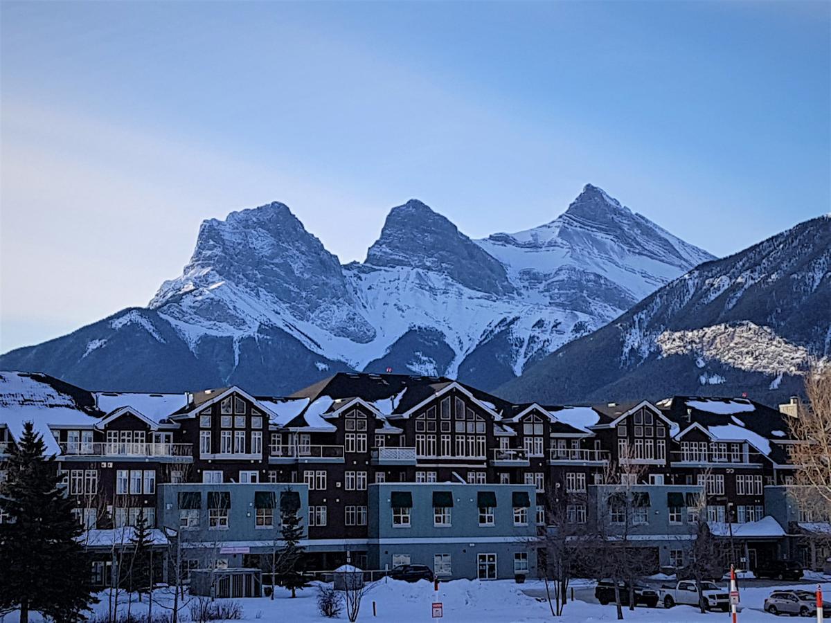 Sunset Resorts Canmore And Spa Extérieur photo